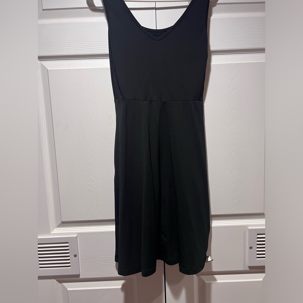 Elegant Black Sleeveless Dress